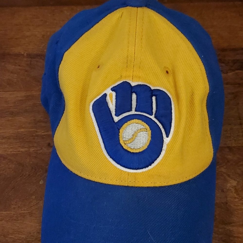 Vintage Milwaukee Brewers Baseball Cap